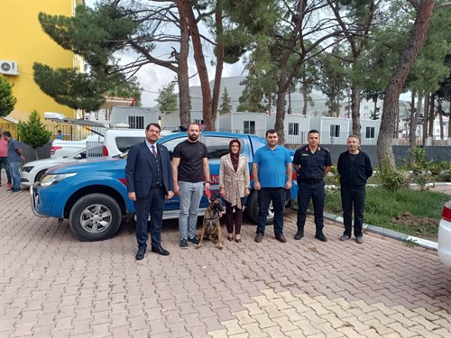 Kaymakamımız Aziz Kayabaşı, Uyuşturucu ile Mücadelede Etkin Rol Oynayan Narkotik Köpekleri Hakkında Bilgi Aldı 