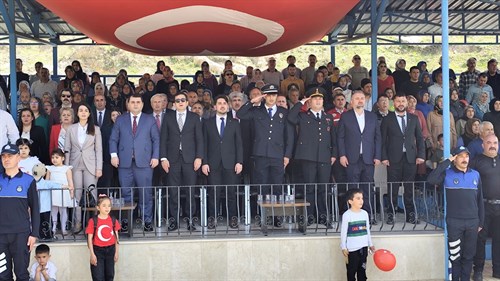 23 Nisan Ulusal Egemenlik ve Çocuk Bayramı Bahçe İlçemizde Coşkuyla Kutlandı